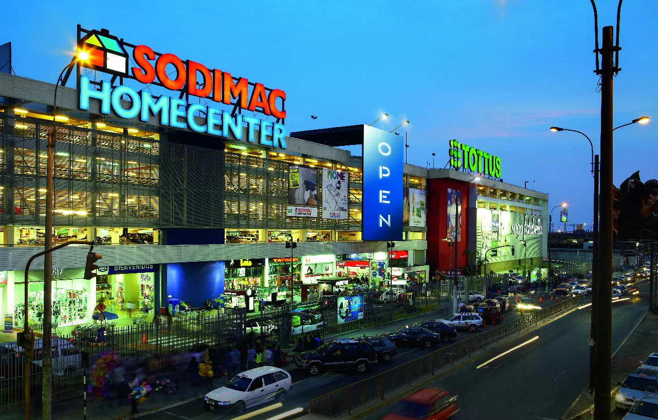 Open Plaza Atocongo